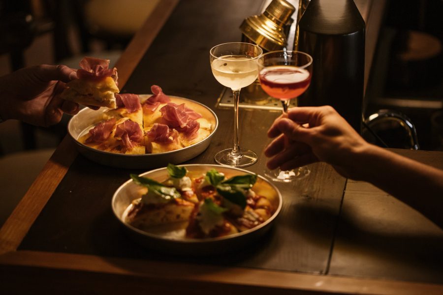RoomService4